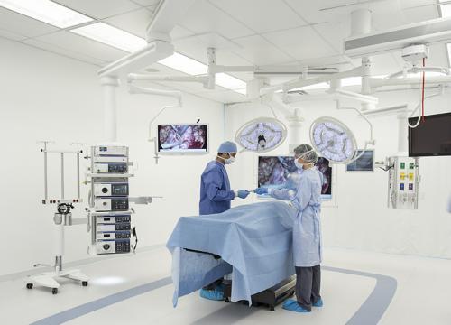 Gallery Image - ICU Booms